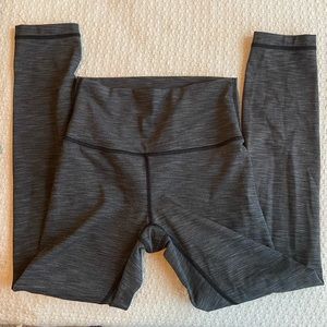 Lululemon wunder under 7/8 leggings size 4